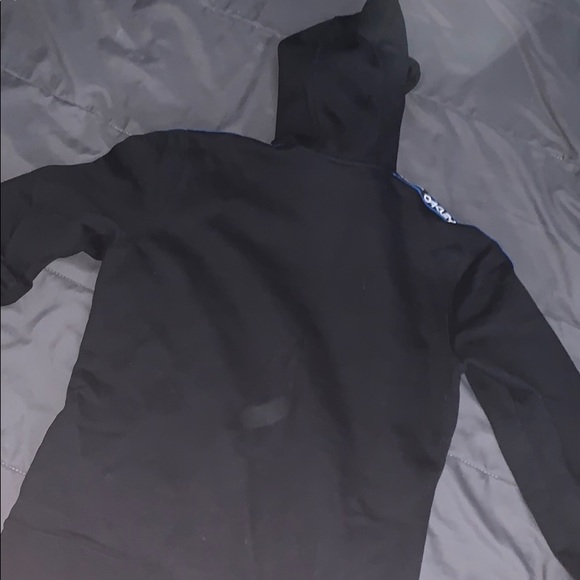 OAKLEY HOODIE BLACK BLUE - Picture 2 of 4